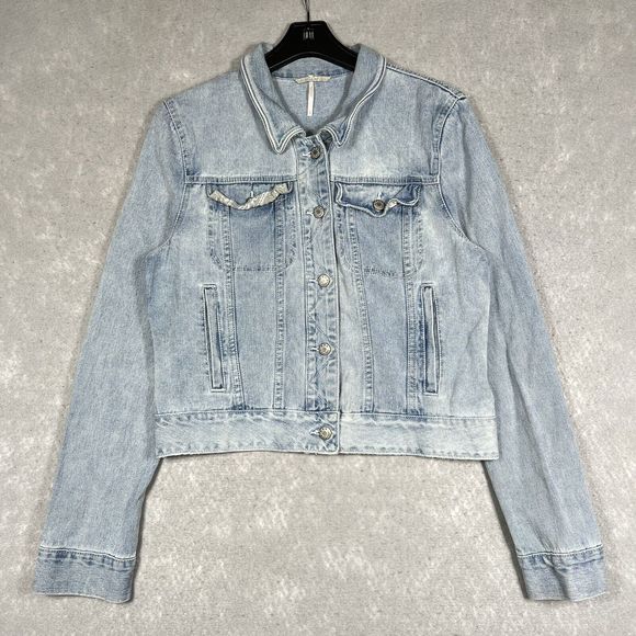 Free People Denim Light Wash Jean Jacket Women’s Large Boho Relaxed Fit Preppy - Picture 1 of 9